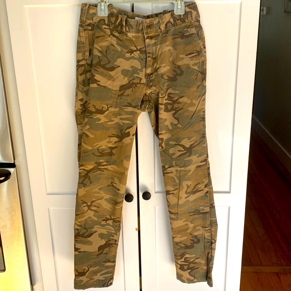 Men’s Khaki pants